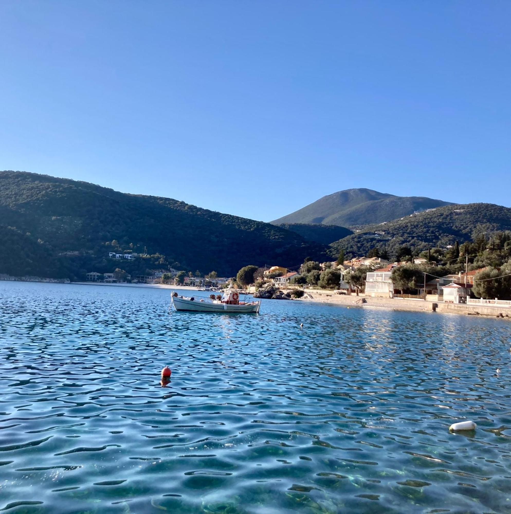 Helios Beach House Mikros Gialos Exterior photo